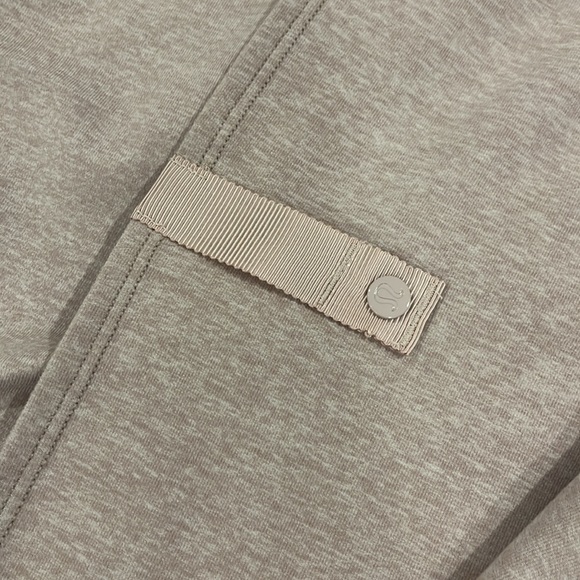 EUC Lululemon Vinyasa Scarf *Rulu - Picture 3 of 3